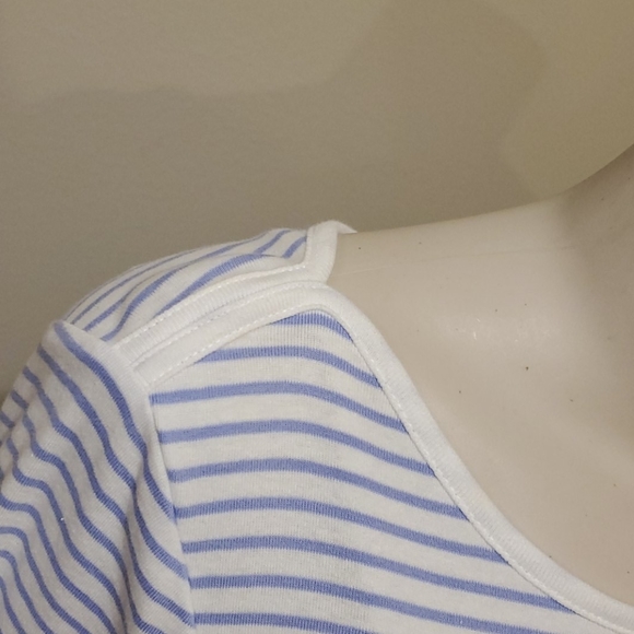 Chicos Top - Picture 2 of 2